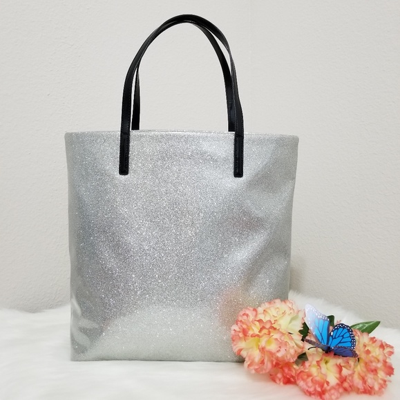 🎉SALE🎉 Kate Spade Shopper Tote - Picture 3 of 8